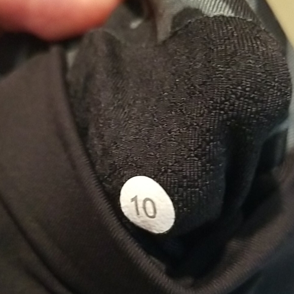 Lululemon Athletica High-Waisted Black and Gray Leggings with Mesh Panels - Picture 6 of 9